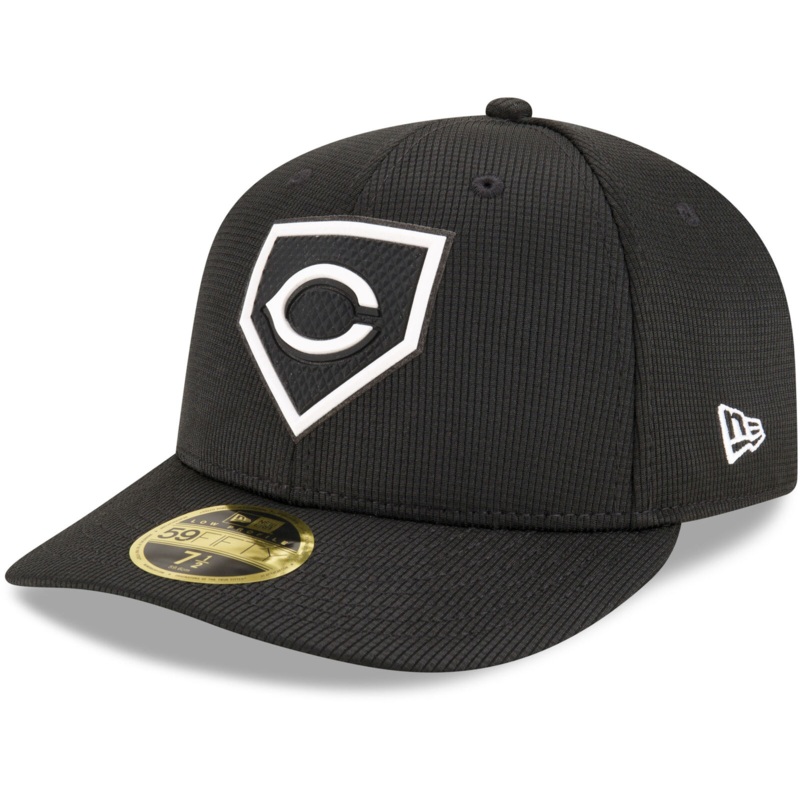 New Era Black Cincinnati Reds 2022 Clubhouse Low Profile 59FIFTY Fitted Hat