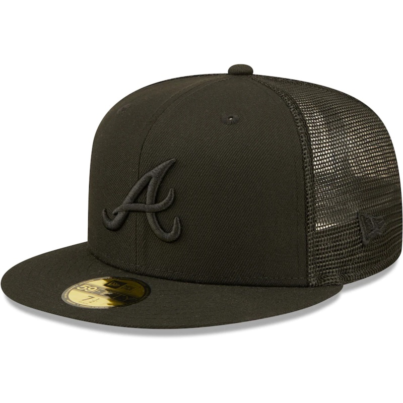 New Era Atlanta Braves Blackout Trucker 59FIFTY Fitted Hat