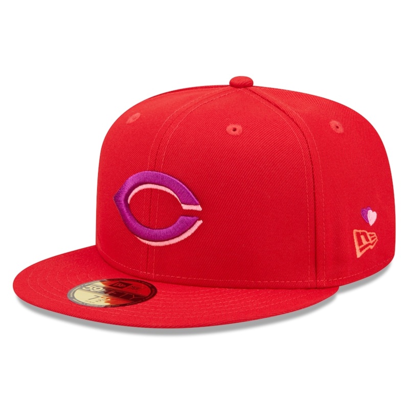 New Era Cincinnati Reds (Red) Purple Undervisor 59FIFTY Fitted Hat