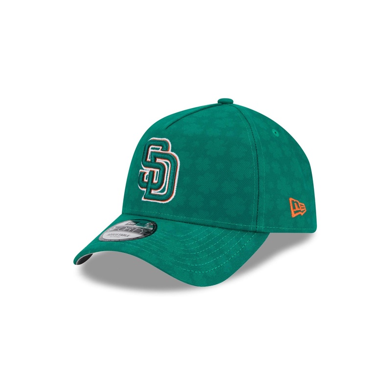 San Diego Padres St. Patrick’s Day 2025 9FORTY A-Frame Snapback Hat