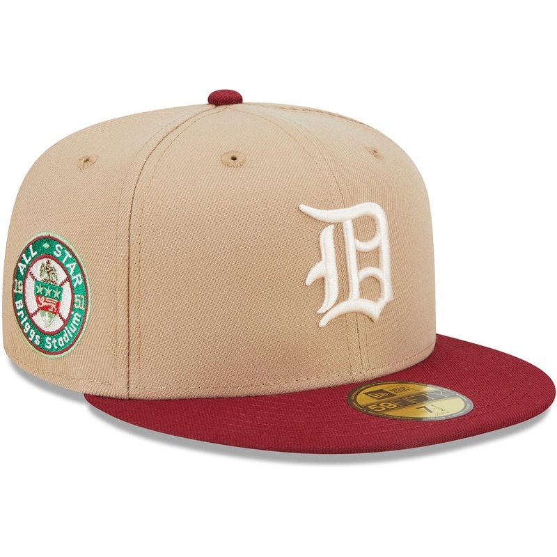 Lids HD x New Era Detroit Tigers Season’s Greetings 59FIFTY Fitted Cap
