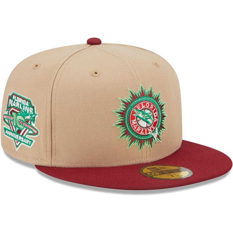 Lids HD x New Era Florida Marlins Season’s Greetings 59FIFTY Fitted Cap