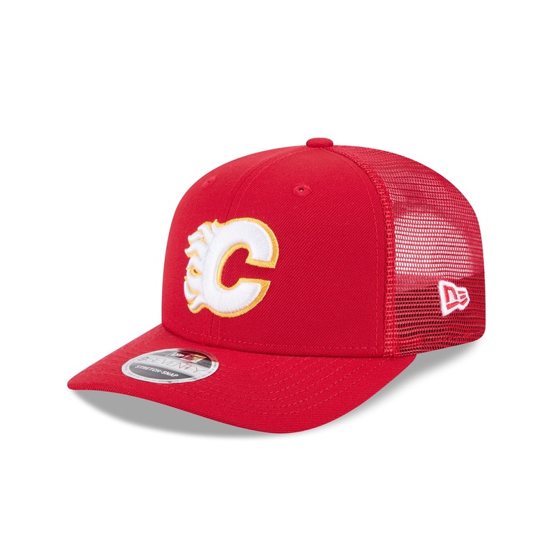 Calgary Flames Simple 9SEVENTY Trucker Hat